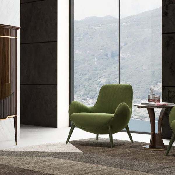 GHEZZANI-ARREDAMENTI-Collezione-NAVIGLI-LIVING-HOLLYWOOD-mobile-bar-cabinet-in-salotto-con-RIVER-BARRY-FELIX-e-GLOBE